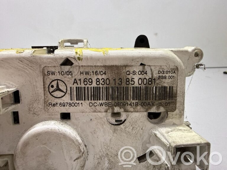 3053536da5435dadb6276985b0232cf6-811a999f902c29c9d2718fcc3e4d847c_climate_control_unit