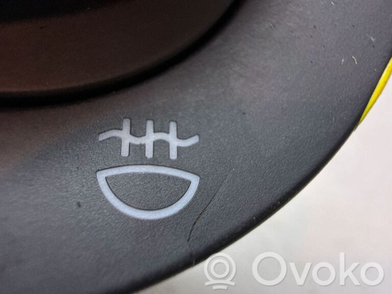 33ca6e4addf504b595be18bd212b31dd-e99f6542c89fcec678c3f8525239844b_light_switch