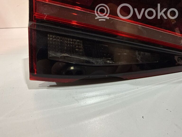 360aaf2c66a388aeb8e4977e3ed7ef27-b43babb053d03c4910a309478792494c_rear_tail_lights