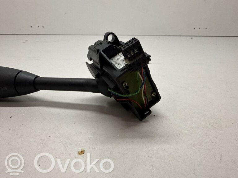 3e438c68aeb0bfc6670c1763beb0c77e-b6c0c7eba5c4b0ca5250c2362ec607de_wiper_control_stalk