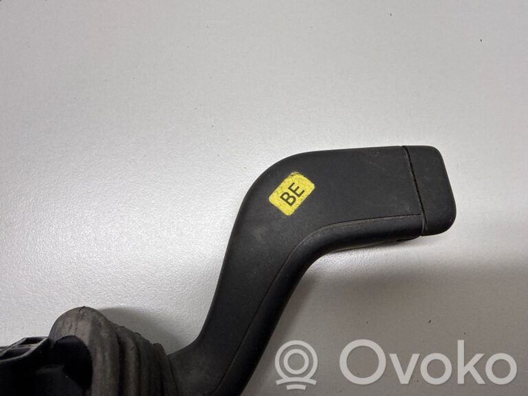 3e7ae4f3590b49c3b294174d8c45acb0-0d991b85a55ee4b9a19e69fe178b3915_wiper_control_stalk