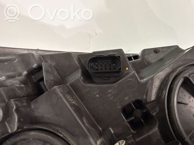 3f3e85c90dfbaf0393337d45ad773a50-b2fb29f56c7173f61aa64c6a5ac2a519_headlight_headlamp