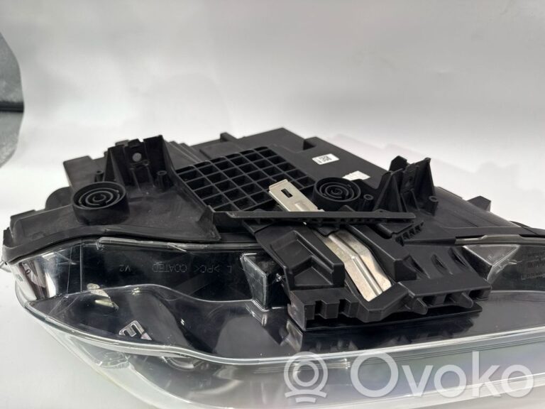 4ec48cc15c66121eab5203261282f3cf-f8bb903ac82c3d8d496617901839ce49_headlight_headlamp