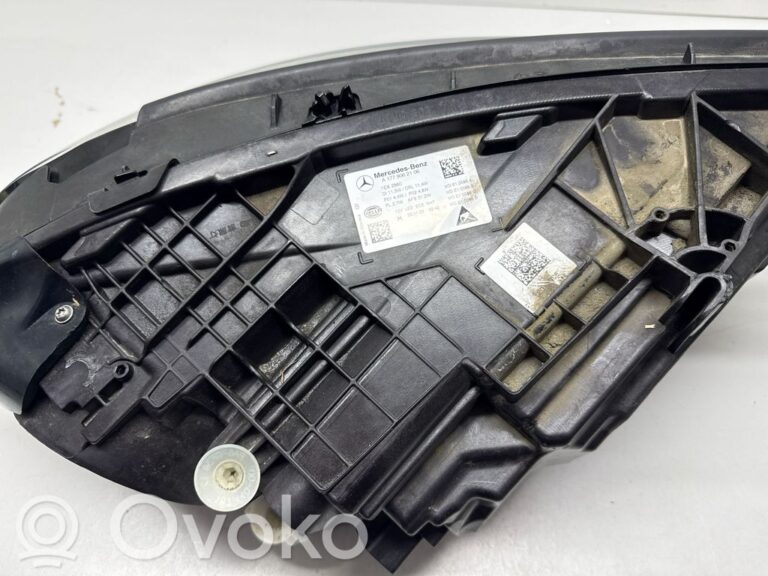 4edba1de157774c87ce6ea54e362b534-f1c9d7050ce48518d31546562d6a5225_headlight_headlamp