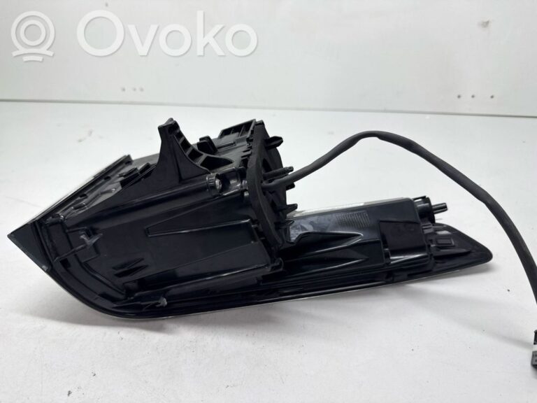 5d52e298a0788c5b65e13e0260e7f015-bf5b1a8606f9cf6aa555ce5f85d411c5_rear_tail_light_bulb
