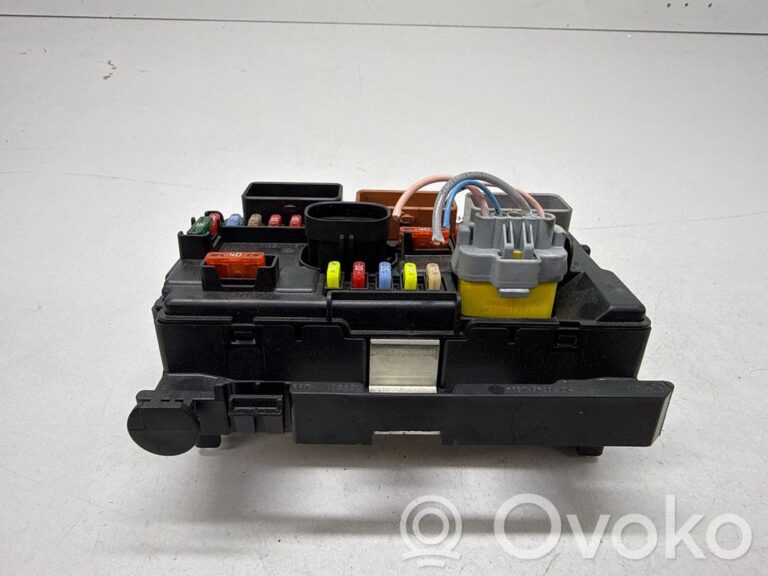 5fe52657fc7a6efc75bd44928da22360-7b32faf5f82ff483f8099ebdf361d148_fuse_box_set