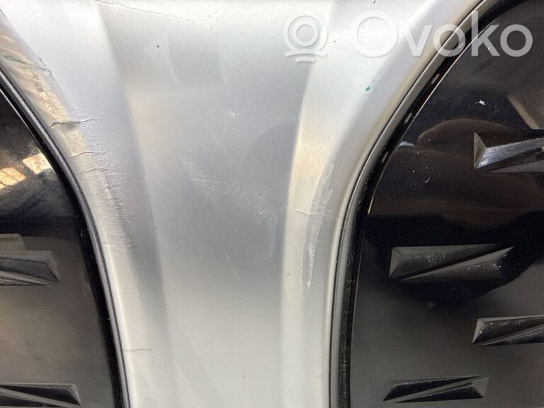 608cc67b7b177179867e235ec593fb1b-313f375c7411e404b2d1d6c803241d02_front_bumper_upper_radiator_grill