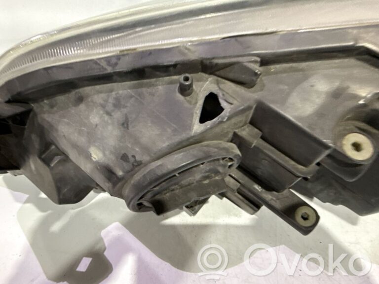 637b9aa9dfc5966b5161b6634c23c61d-fa01a89b8373714a373a84b2d07c87e9_headlight_headlamp