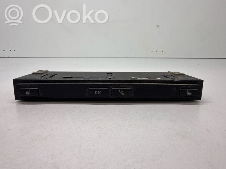 646292afcda8cad338dfdb46b9dcf327-77daea16cf3cb67e7944095aa820bdda_seat_heating_switch
