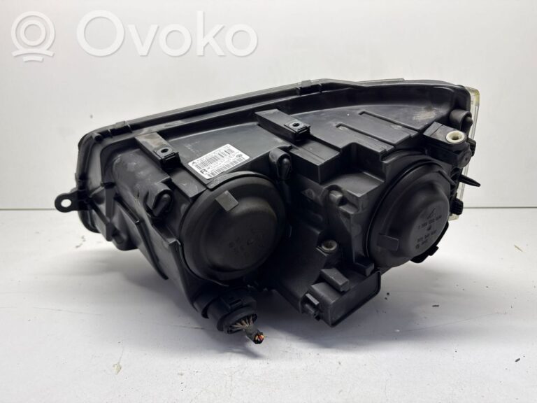 65a7a07f319fe95b18b0caf46866c80a-24d6f57a9a247ff7f199f73b90c43445_headlight_headlamp