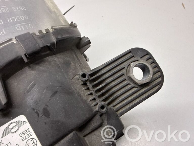 6ac677dd70e83284cb65be36d4f7e107-eb933c10ef0bffa8fd206f92b808b926_headlight_headlamp