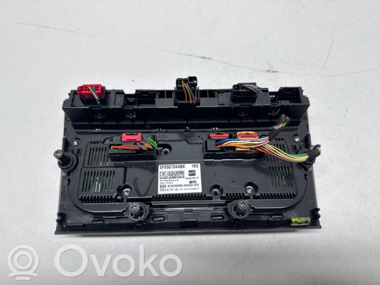 736005a5be091a8d6c781f9d321043e3-405b1a97b2c80d268c8718dfff25b9b8_climate_control_unit