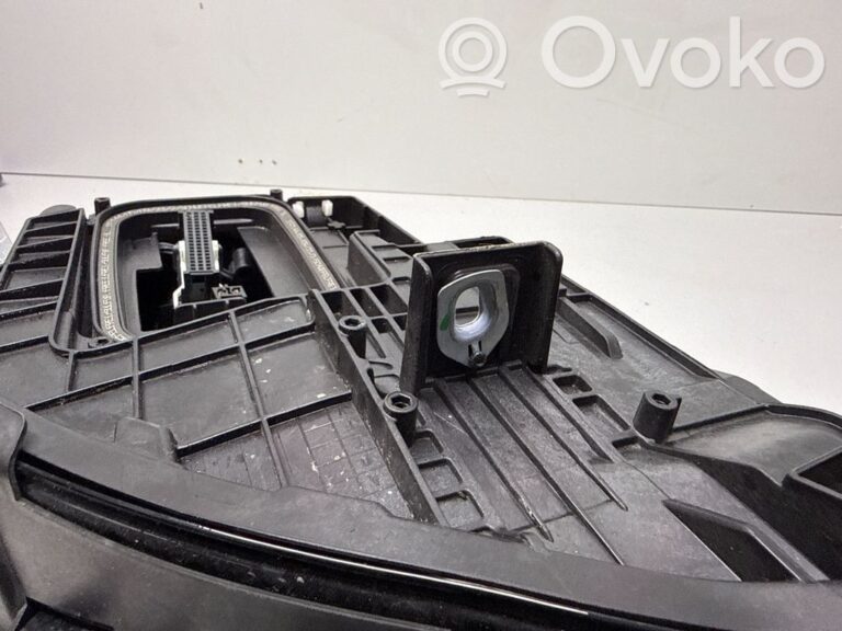 77e77bbe6981deadc6c876767188053f-1790683c1e874b47a8e94ba64dd7e0c9_headlight_headlamp