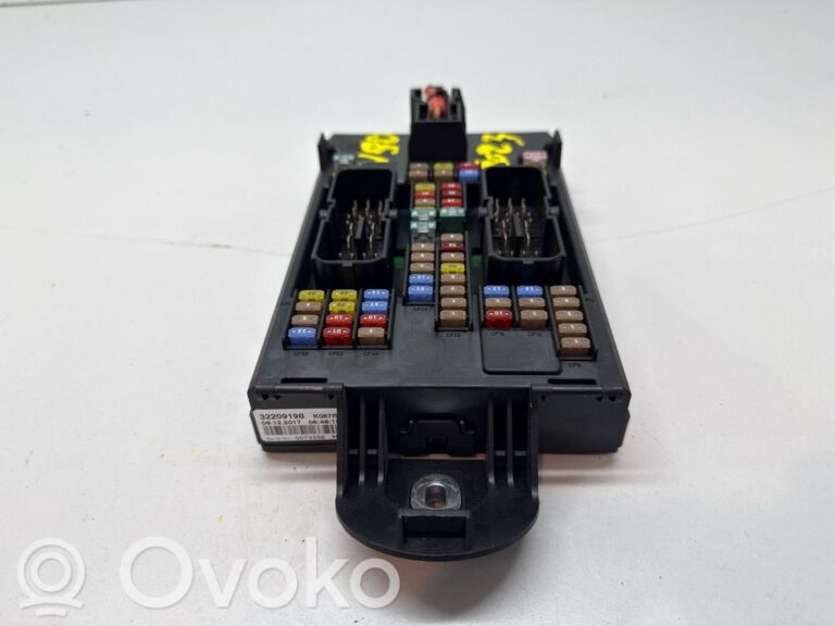 7f12b4b9f3a8cd5b1c9b53bebdb9993a-0863f92328597be5da301720b17d4825_fuse_box_set