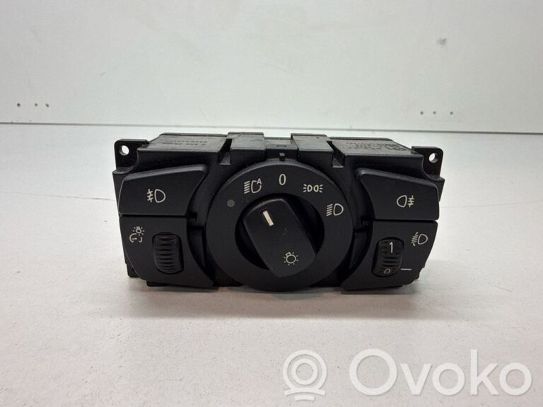 8a0079ef406f80ae9143272ff5608af5-650b84fb2e03f4d476e21a5a24cb96ec_light_switch
