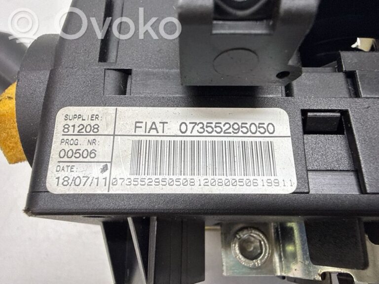 8ad8a36e2f3831407ae11fd9b5c56c1b-0f8e5bb983fe467ab5aa35e9ef4b1bf0_rear_tail_lights