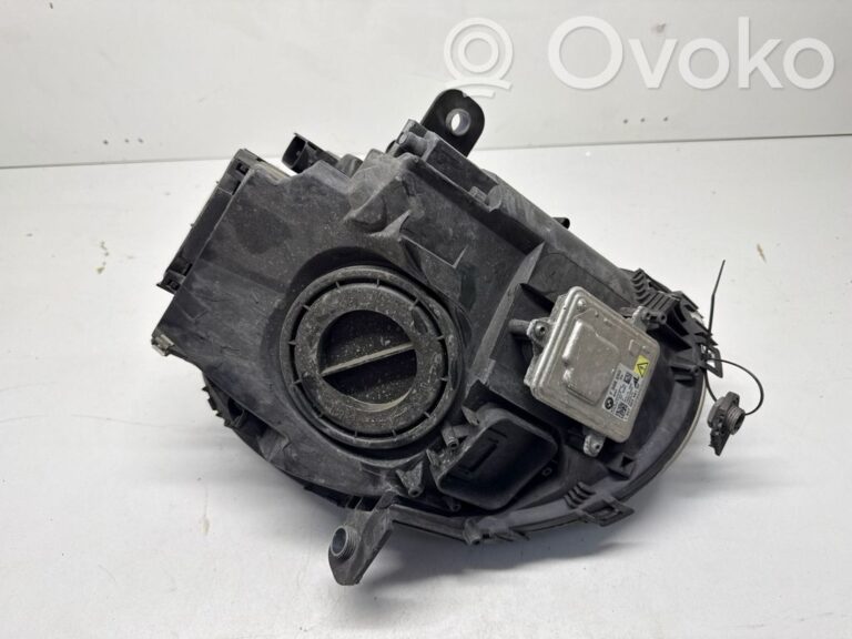 8cd3ec45159ea05b9b9d663a194ff7de-2f93b4a810cb056fa1938f99e27a3d09_headlight_headlamp