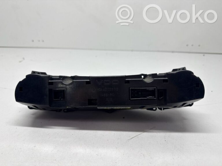 8f4fb8bbad817774f09922b42eaaeafa-ba3f987e5cf7bfb07c46dc0a71f86f71_climate_control_unit