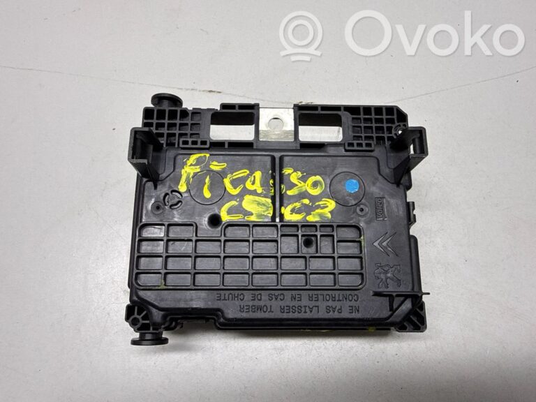 8ff475588593564d4323156ad6102493-93b68e8b0b93e9081bbb17a48bb3de71_fuse_box_set