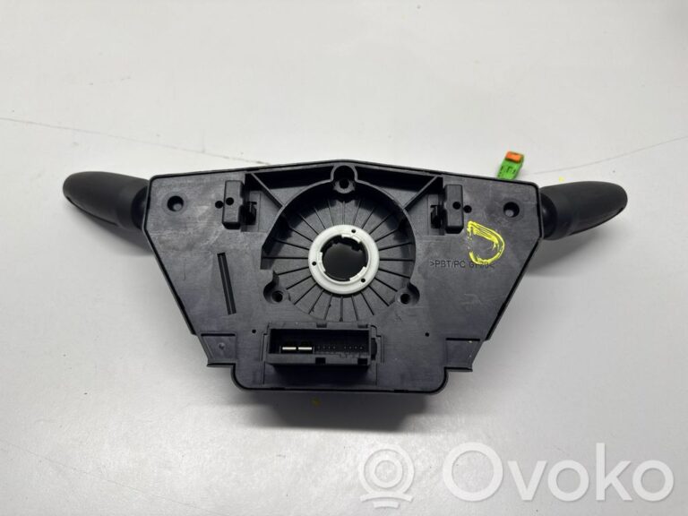 9224b2f5fef0a81bdd3fc0626167df81-c043c5acdf467e625c0f0d59460d6008_wiper_turn_signal_indicator_stalk_switch