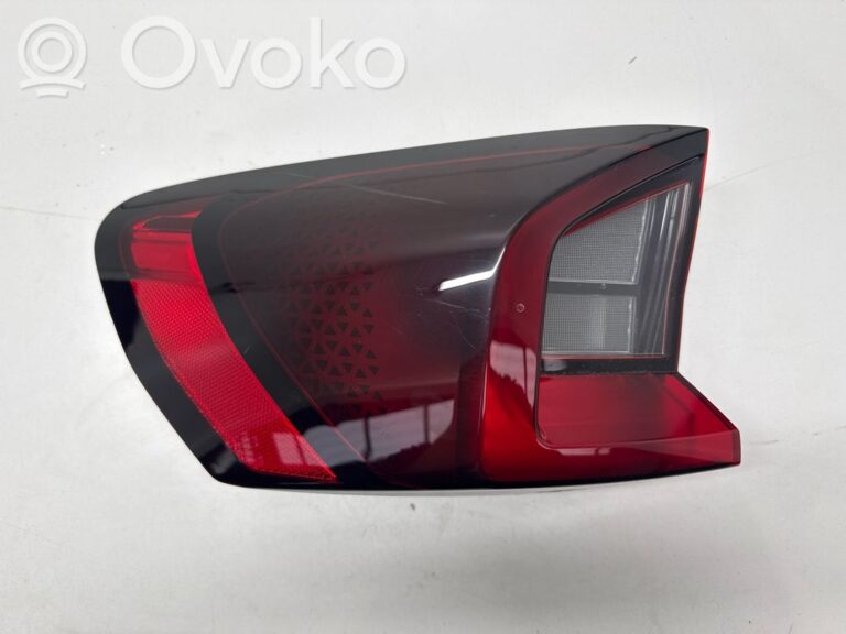 93a87301772fb6a00130b8eb268d3fa1-09a36e47b846ddb5553d92bbd4576077_rear_tail_lights