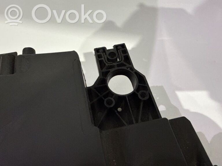 99ae61fcb84c80878cc8d321c2ab6702-3184612ed184e421e3680f6d377a30a7_headlight_headlamp