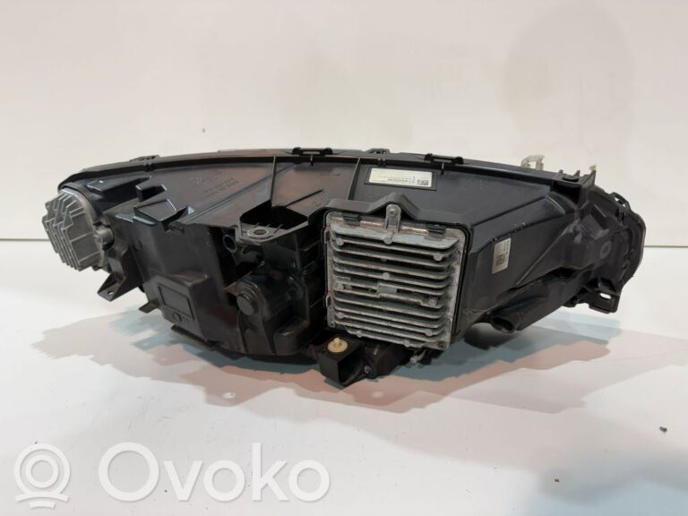 a1fdc5effc36e5b1a0c3cc85e2b2fc55-408cd099bae4aa9c1a51534ce5ab3efa_headlight_headlamp