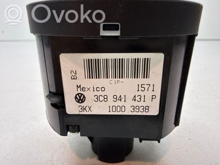 aaa72d492810458e66c614bf8e4b03bf-ed7e5cedeb7655a8dc416d9998eab190_light_switch