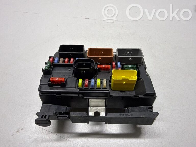 aee6e5a4f2c0dcfad3f52ef6c66730c8-ca82778e82db1b6fede70b491ea2bc9d_fuse_box_set