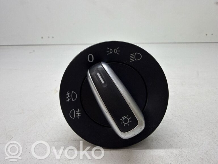 af28bccea90b80f3141ecb15dae18e7a-c8264e529dfeed4966fbda2ff1004aee_light_switch