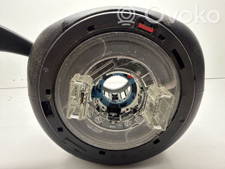 af9bc6e186cf0cffd82788b1d80135cf-02ef4d2ceba95ba51666b51f6a00b029_steering_wheel_column_trim