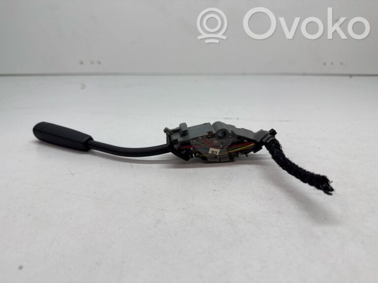 b657b8a634437a9c3e2947cc2c376065-92117f7f0e9235b3137409ef0a5665ff_cruise_control_switch