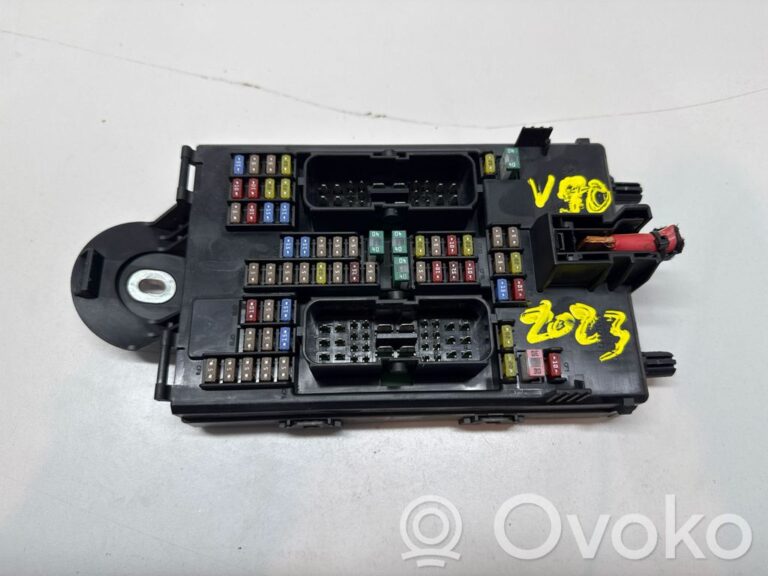 c01118cbf085970b24c9777e016fc3a5-52fba72ae64a89f41e37d94de3c4a04a_fuse_box_set