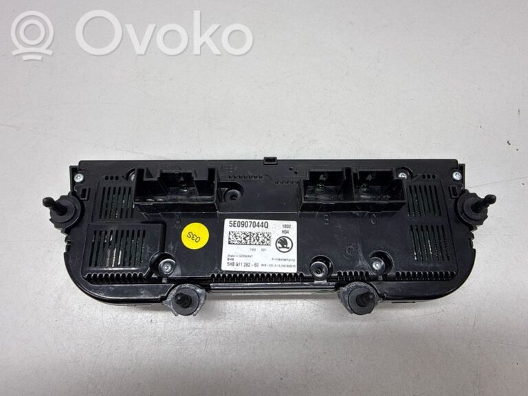 c3483bcf48a8e2a2fac63b5ee25a8fcd-66dc6c52d3b2b0b43c3bb21ca41fdfe5_climate_control_unit