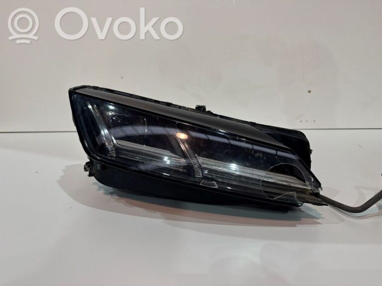 c36ca2d960a0f5cf8cf9580bf6f63c4e-35b94bbde77ad781f5655e02323e4779_headlight_headlamp
