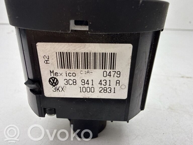 c435f9b534cdff6092068f9c79a343e4-20cb3e56eb5fc36e0395f51f7af4eb57_light_switch