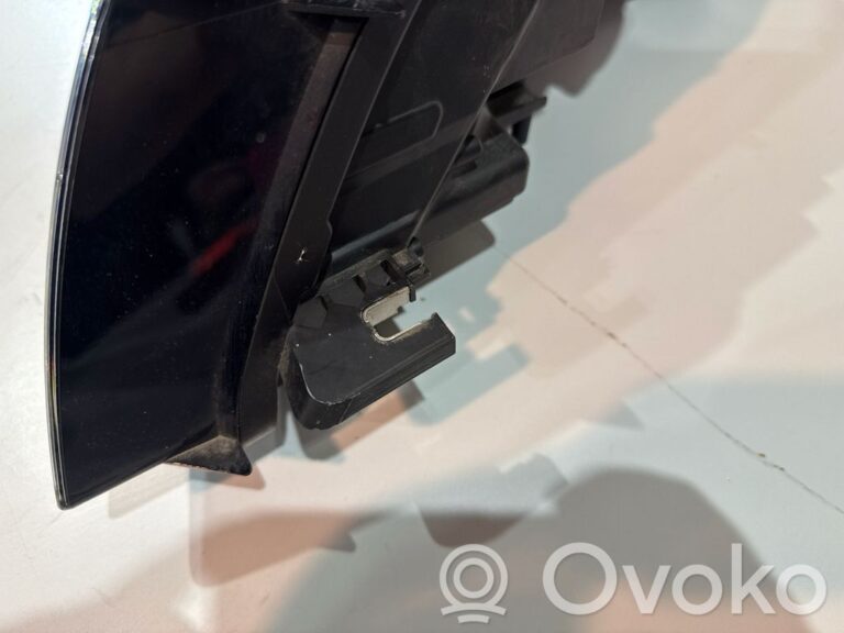 c4681199da44e9419a063ce85db5b858-24bf9bd7c3f186d7eeae8e9eb0b405fd_headlight_headlamp