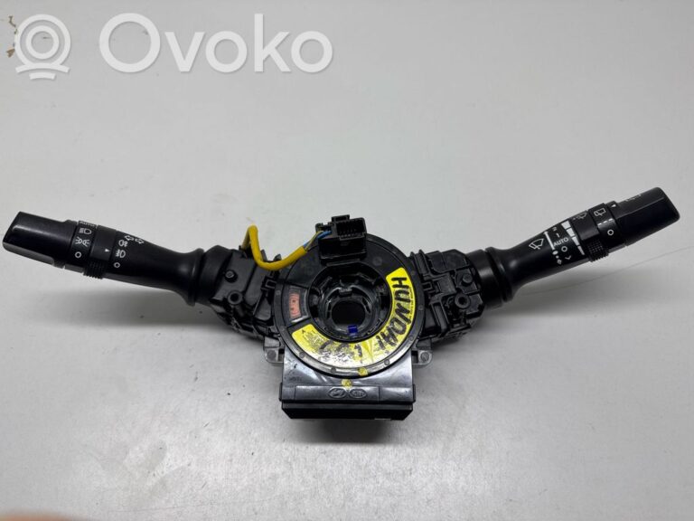 c47b1d0f99501ccaed882d36f969a41b-a79b6a76a92d98fc537eec216d8fff01_wiper_turn_signal_indicator_stalk_switch