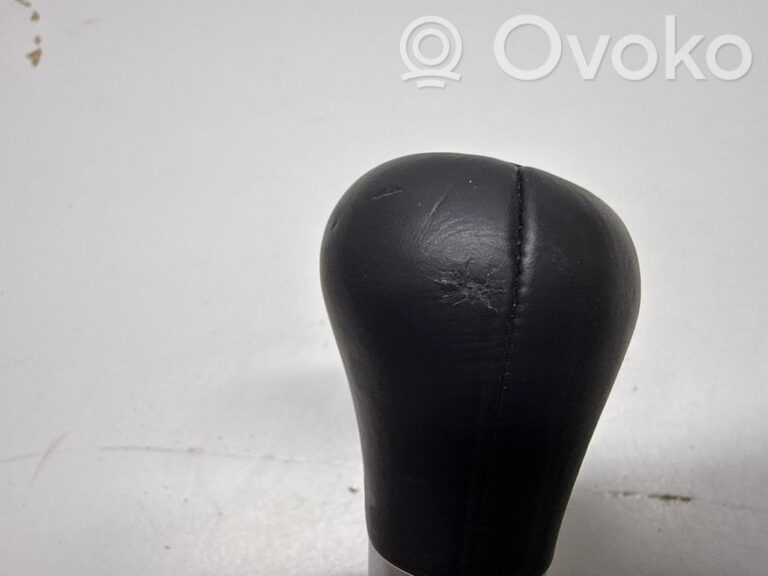 c95793198d14d07fd4c58eea57130384-e917cf2370d235d970d315d7fcf8c7ba_gear_lever_shifter_trim_leather_knob