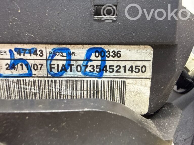 cc7cb7f8a2a767a2352dfb16a5690a77-1ff451464d566742714fd185f2645a34_wiper_turn_signal_indicator_stalk_switch