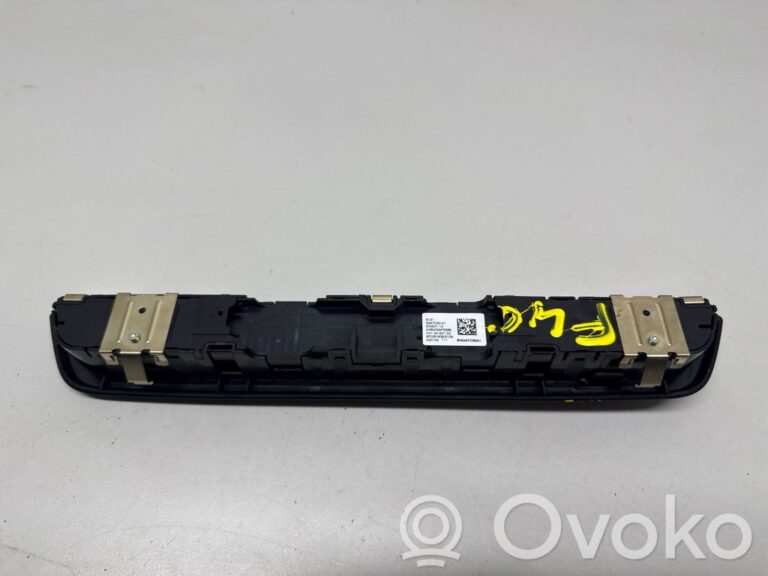 ce8854a5e8c13cebedb84d52badfbd50-c8c99fd7083ca8c52632fc36bfd51490_climate_control_unit