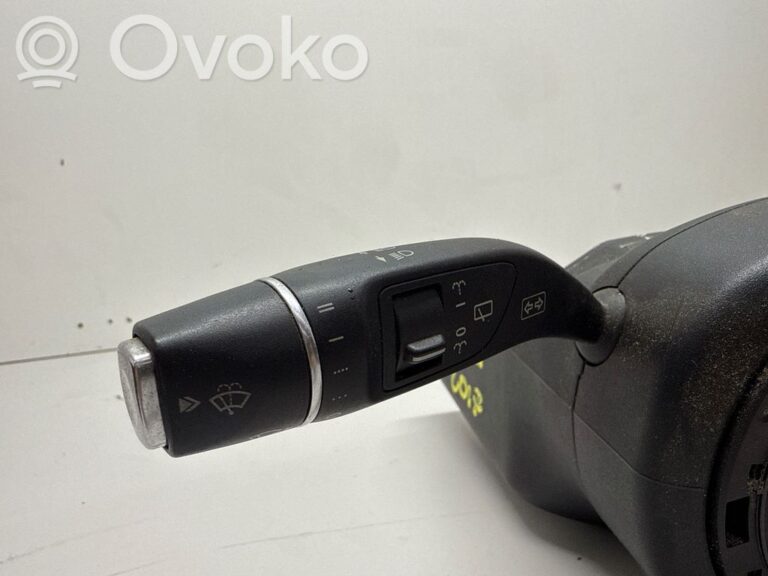 d154b4a0c9bdd8bff5bd94adb4d3c6a8-115c2b663d8bd5c067b24d82a304c54e_steering_wheel_column_trim