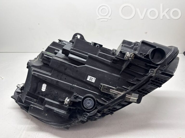 d3f25b1ef3128db23c085bb06728e629-a61e0ec5c23df6ff3077d8ca42dabe1c_headlight_headlamp