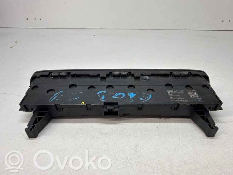d97a34c38d513cfbb2701115cf5d8959-565142f5d8fabc5114d6b978ac7c5abd_a_set_of_switches
