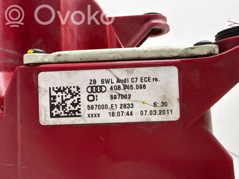 dcc0c74dae41b2b18dfef91d1faf571a-4c2dc9166a4d5a2c96bd8225a9bd1dfe_rear_tail_lights