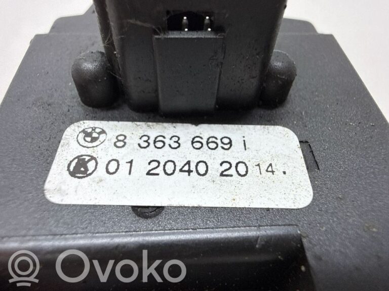 e2a1cf81ca9eaa8348fd4e2a606b65d4-7a1a38a83fb2e338263fc425be5a985a_wiper_control_stalk