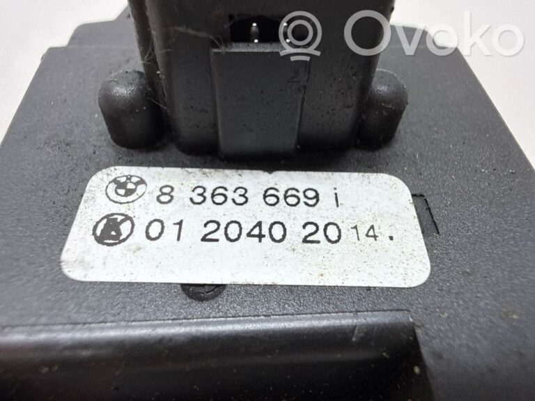 e2a1cf81ca9eaa8348fd4e2a606b65d4-7a1a38a83fb2e338263fc425be5a985a_wiper_control_stalk