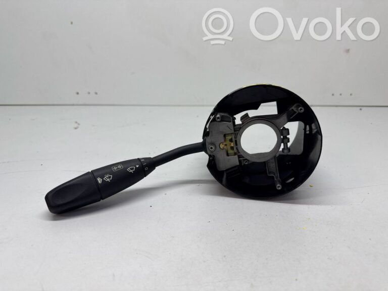 e313b945172709e10cfebdcc1e2945c0-2862453e83474ad528fd26925d43cdad_wiper_control_stalk