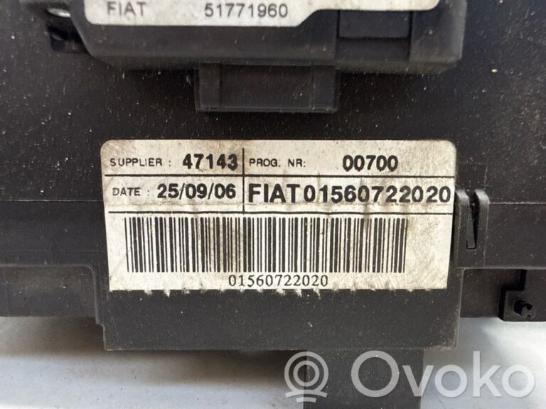 eca6edd49711a97acb92008bd37705a8-a3f2939707383a84df5586a06cc1a817_wiper_turn_signal_indicator_stalk_switch