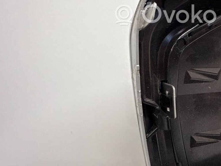 f7902b0682bbf0d5cc004a824757971d-b3cf1be953424340b33d75ba3c232c2d_front_bumper_upper_radiator_grill